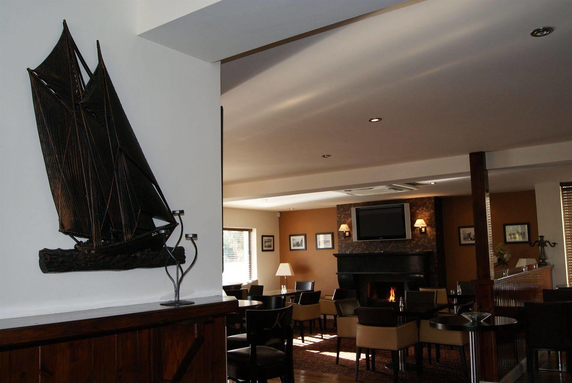 Cliffs Of Moher Hotel 리스카노 외부 사진